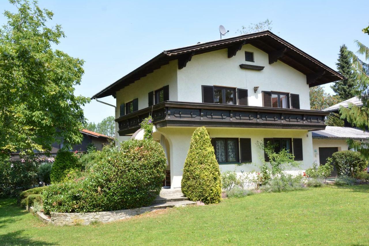 Haus Mit Garten Eugendorf Exterior foto